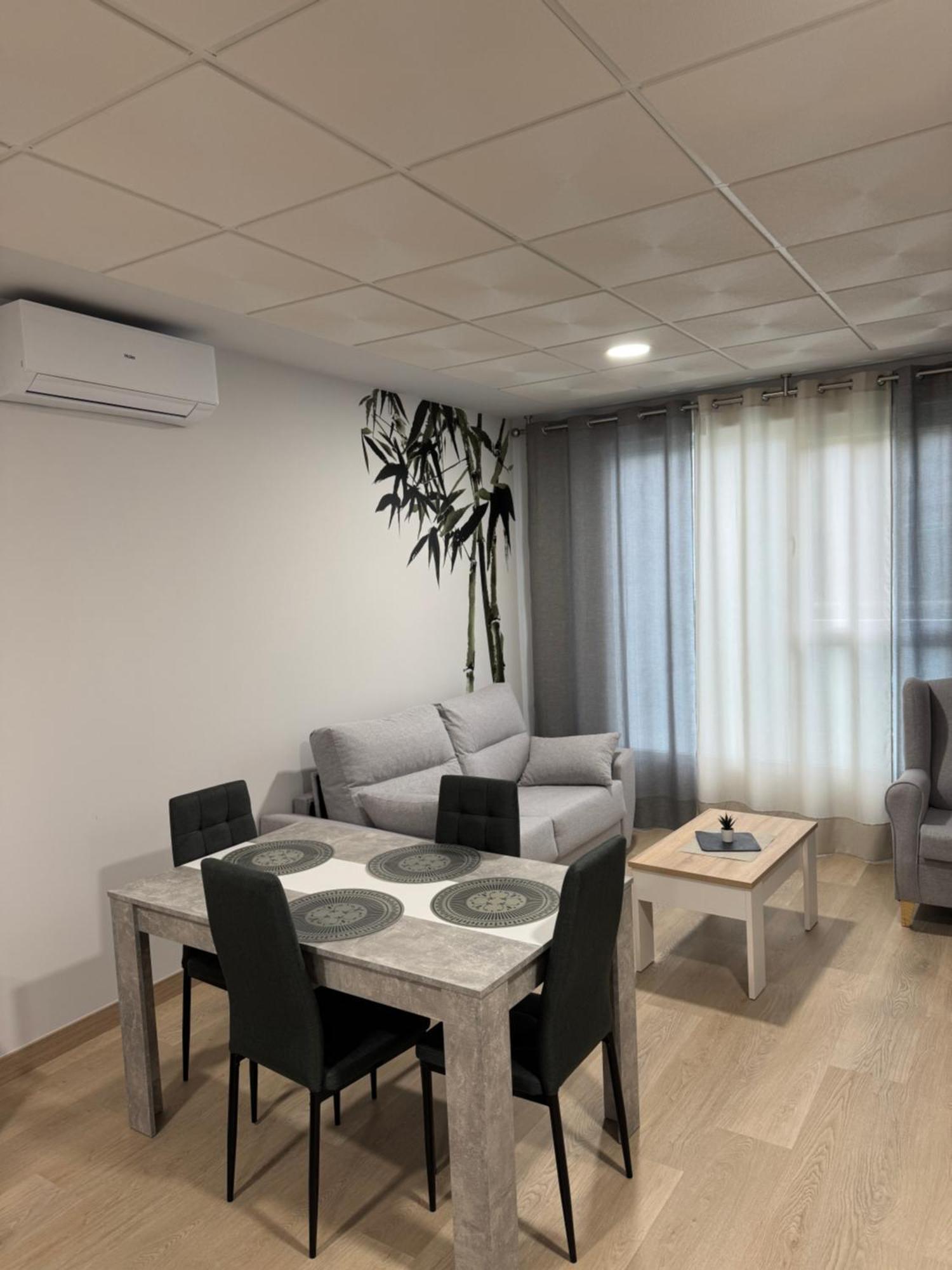 Apartamentos Turisticos Peregrin Palas Palas de Rei Eksteriør bilde